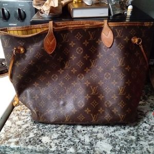 Louis vuttion never full tote bag